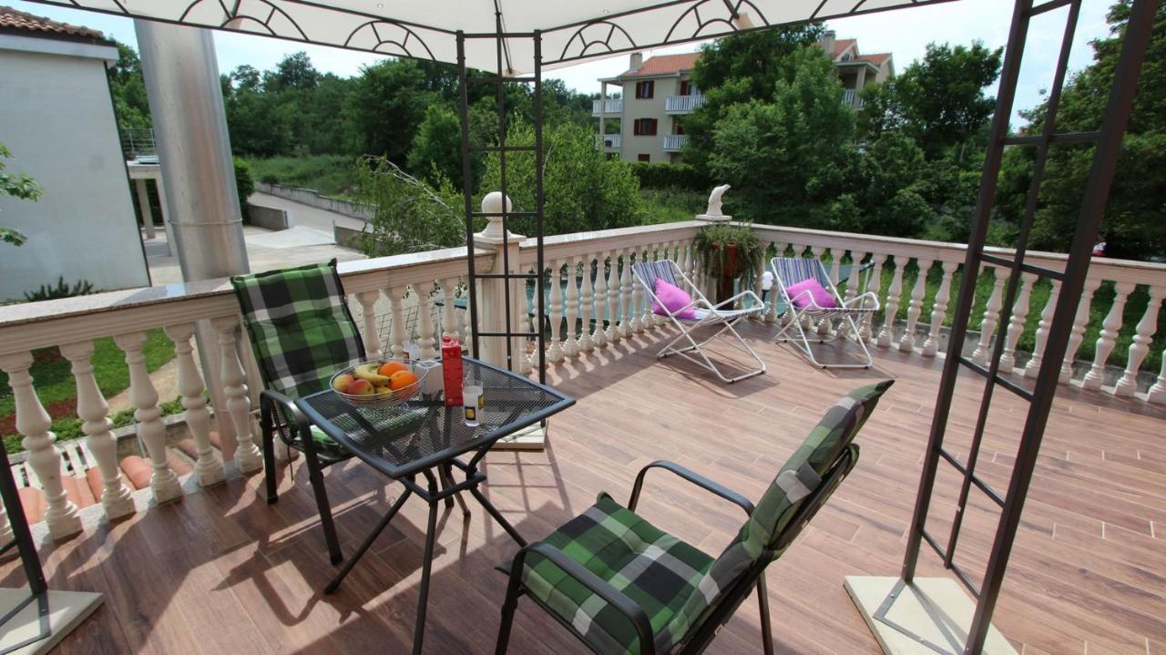 Apartment Kreslin Vantacici Exterior photo