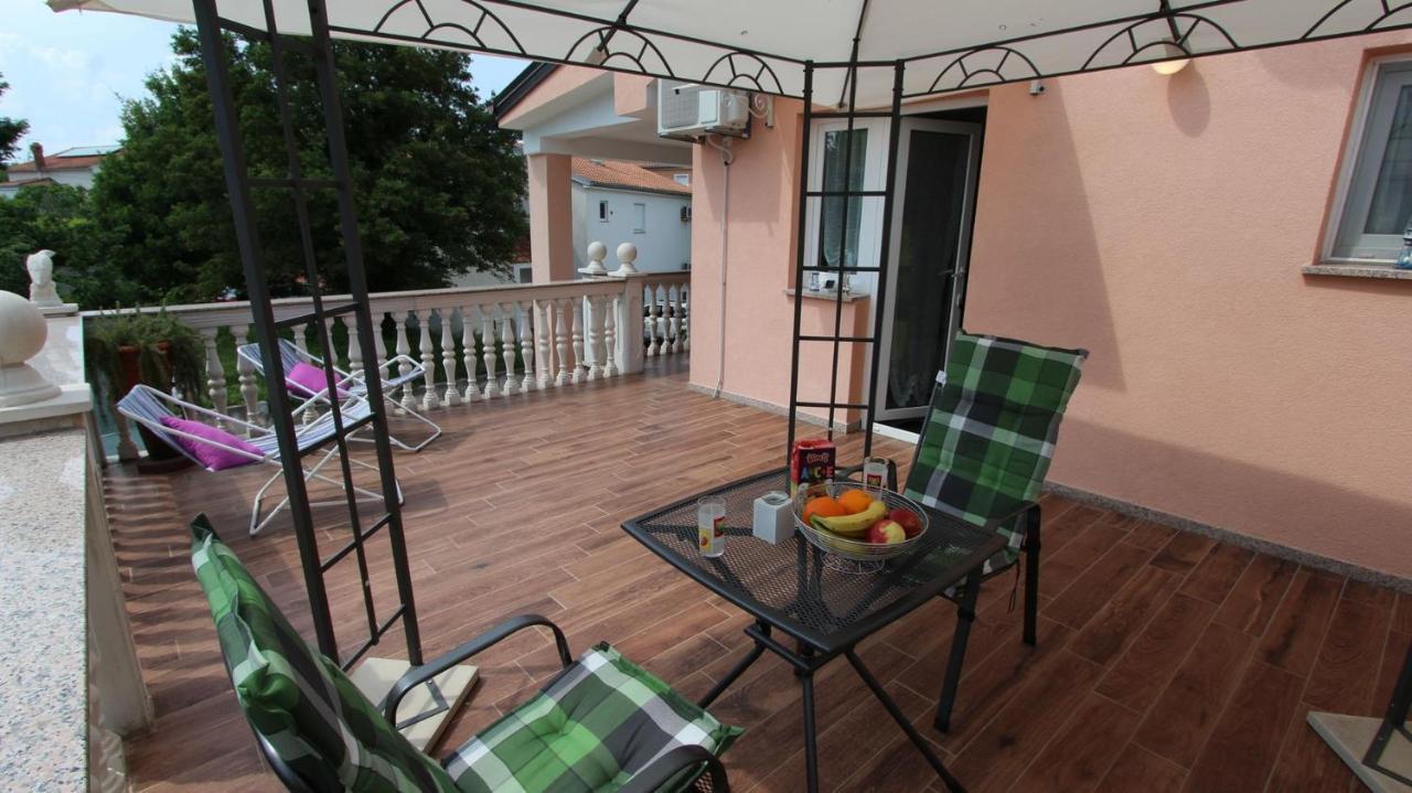 Apartment Kreslin Vantacici Exterior photo